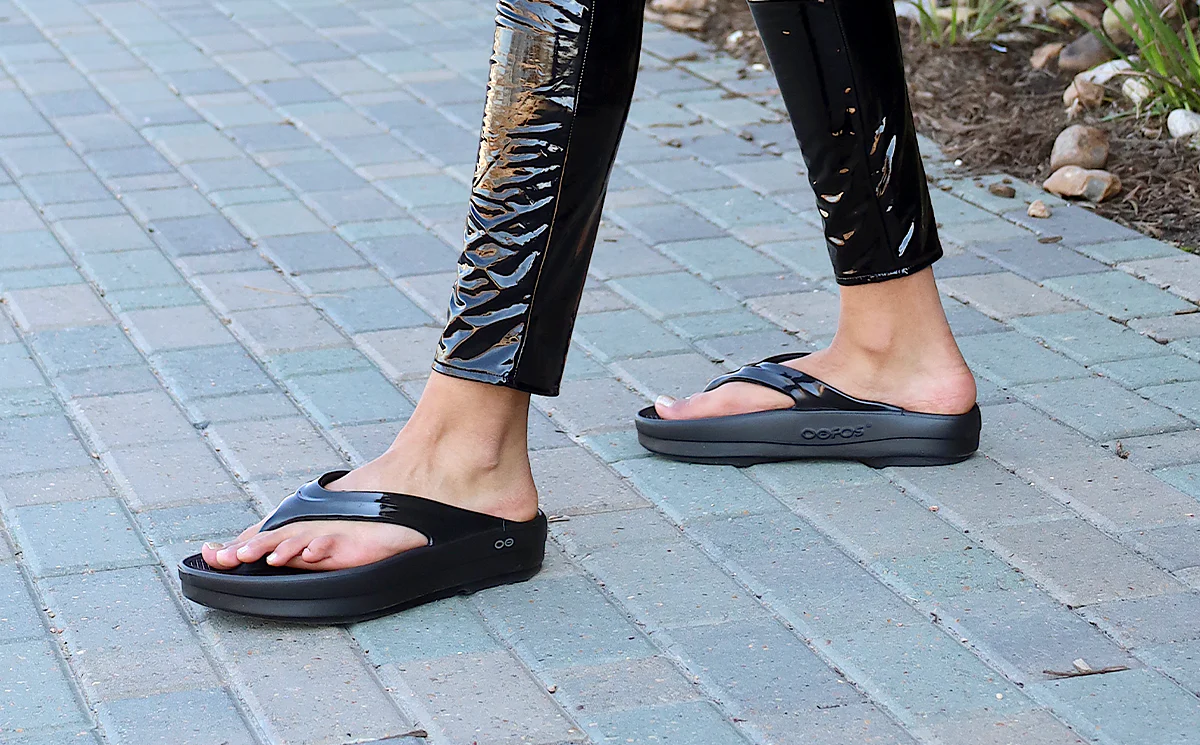 Women's OOmega OOlala Sandal - Black - Image 9